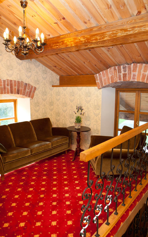 Linnumaja Guesthouse Uulu Chambre photo